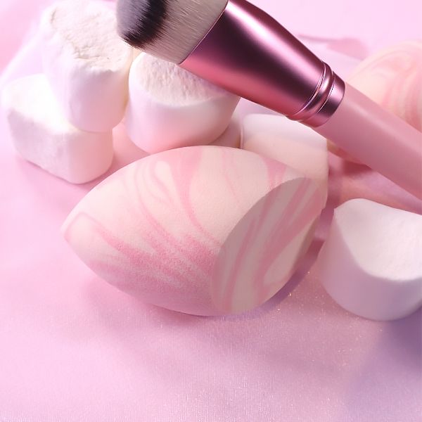 Just Flawless Diagonal Blending Sponge Just Flawless Diagonal Blending Sponge